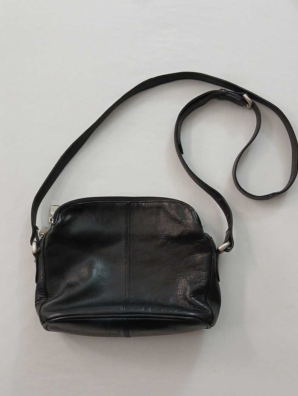 Wilsons Leather Crossbody Bag